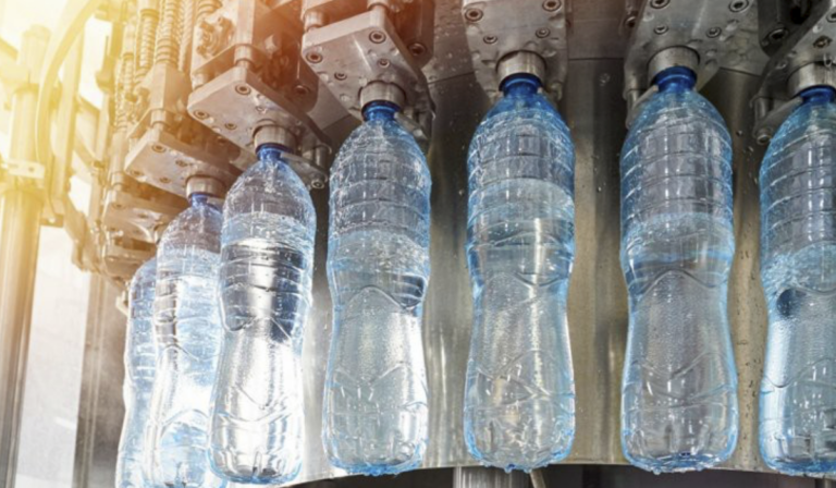 Modułowa maszyna do produkcji butelek PET